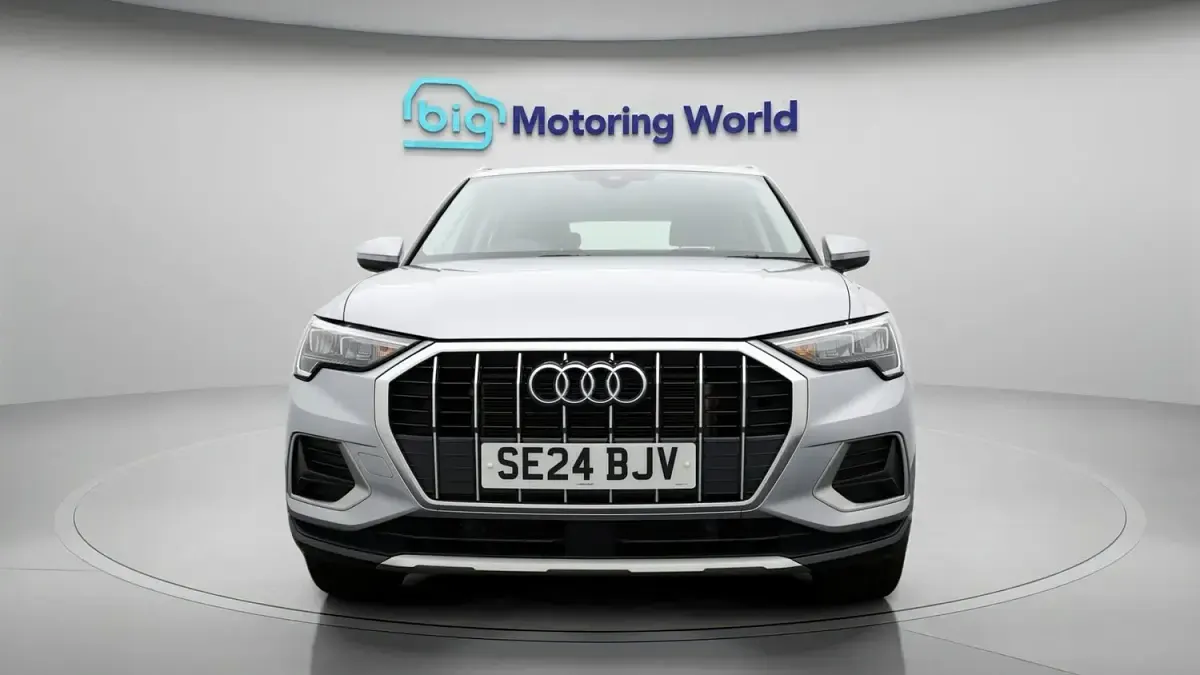 Used Audi Q3 Sport 148 HP (108 kW) 2024 Silver SUV