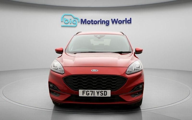 Used Ford Kuga ST-Line 225 HP (165 kW) 2020 Red SUV