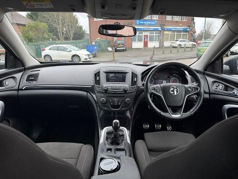 Second-hand Vauxhall Insignia SRi 2015 Gri Hatchback