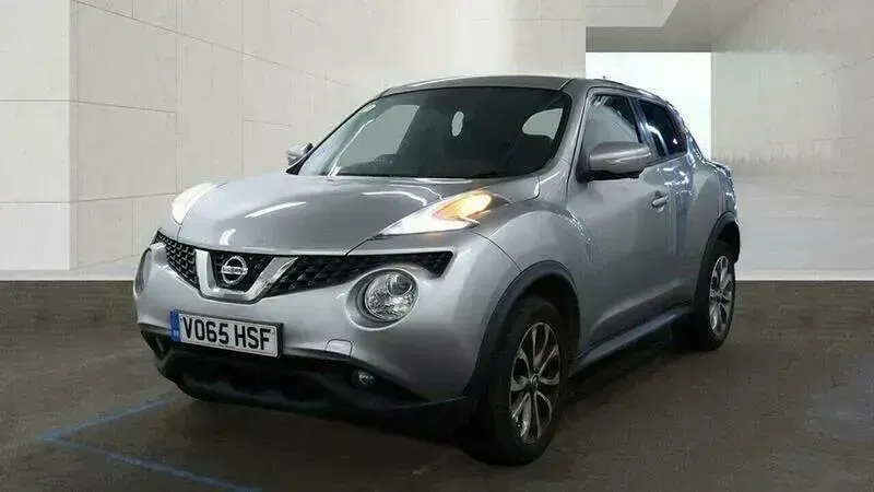 Used Nissan Juke Tekna 115 HP (84 kW) 2015 Silver SUV