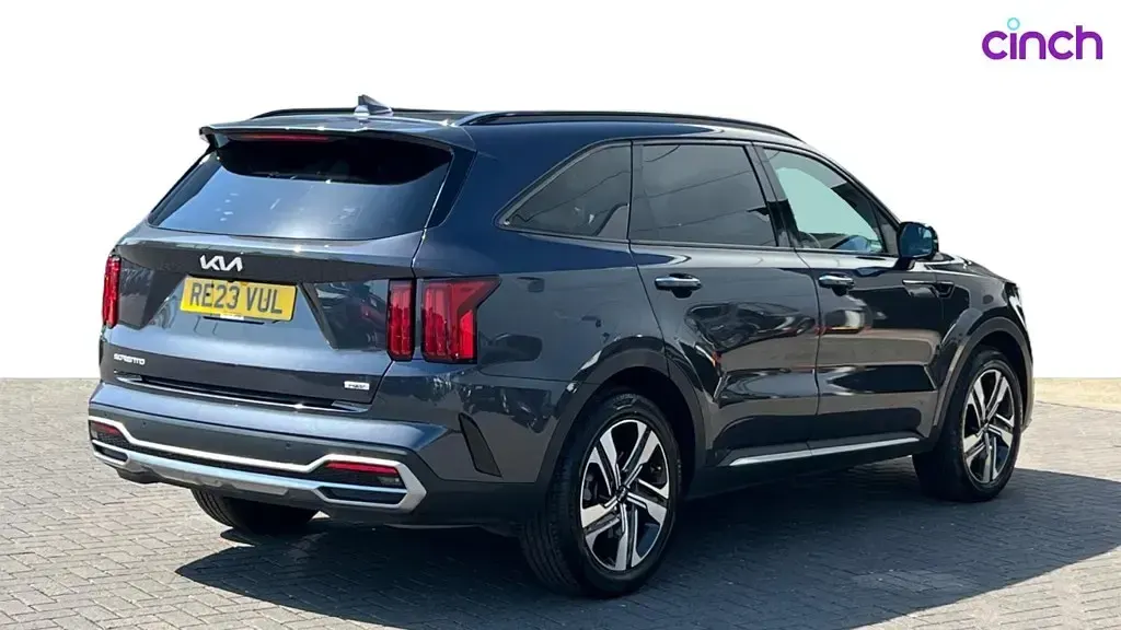Used Kia Sorento 226 HP (166 kW) 2023 Grey SUV