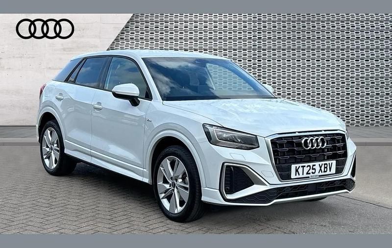 Used Audi Q2 S-Line 147 HP (108 kW) 2025 White SUV
