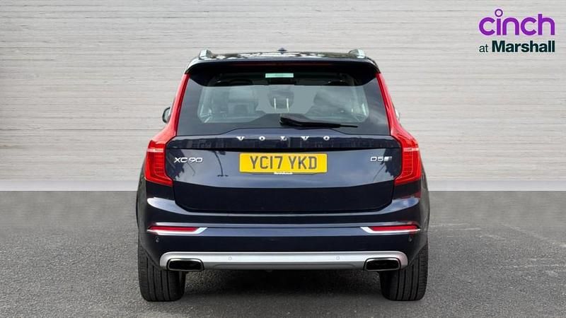 Usado Volvo XC90 Inscription 235 HP (172 kW) 2017 Azul SUV