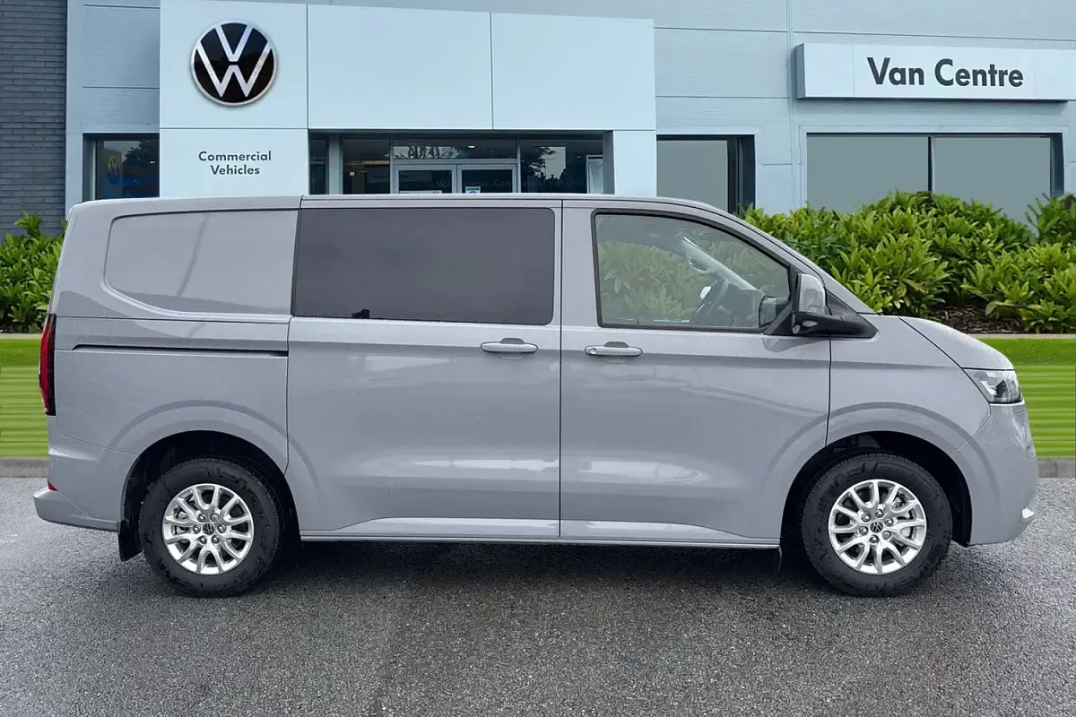 Nowe VW Transporter Pro 210 kW (286 KM) 2025 Szary Van