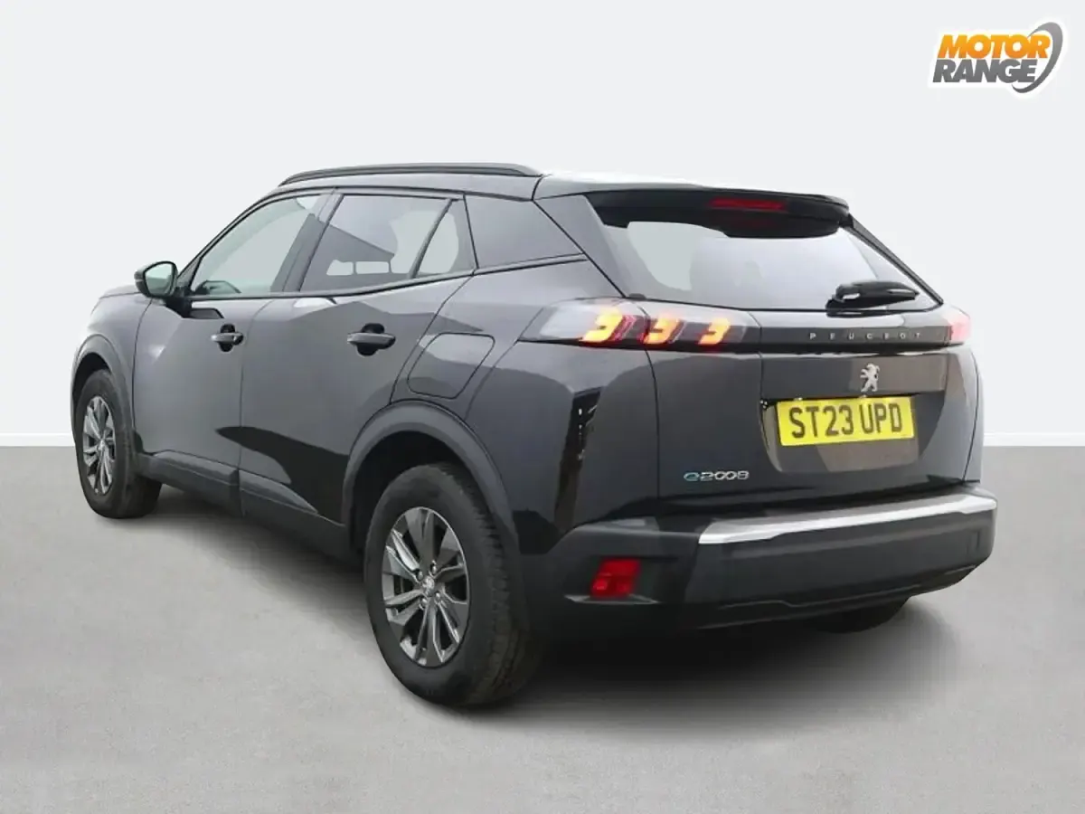 Used Peugeot 2008 Active+ 100 kW (136 HP) 2023 Black SUV