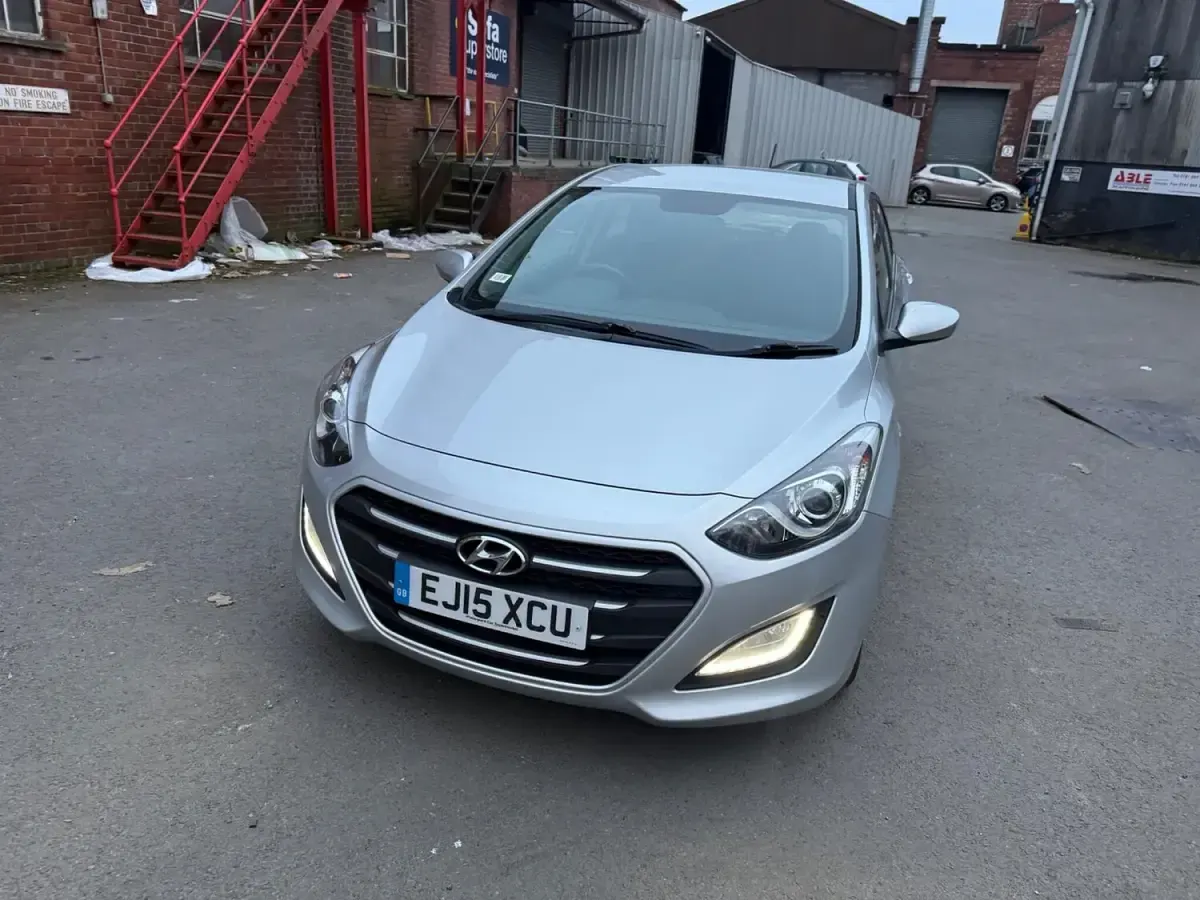 Used Hyundai i30 110 HP (80 kW) 2015 Silver Hatchback