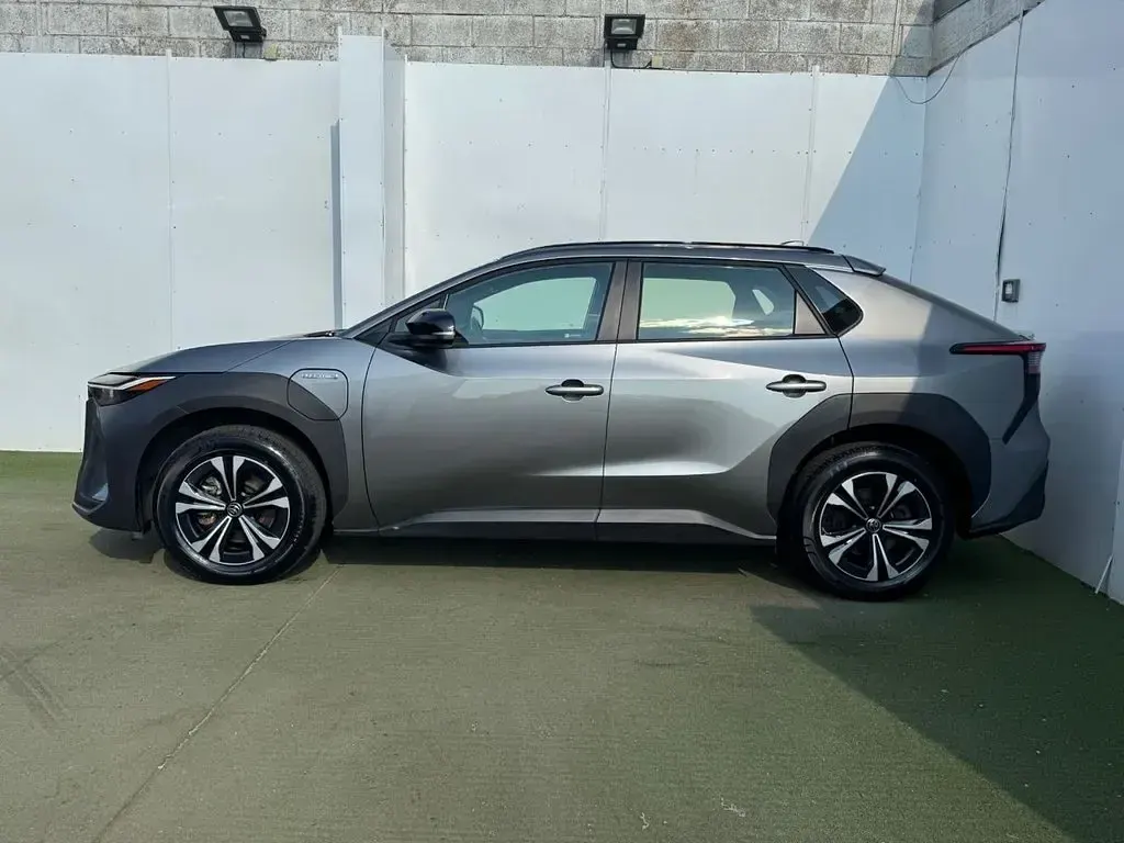 Used Toyota bZ4X PURE 150 kW (204 HP) 2024 Grey SUV