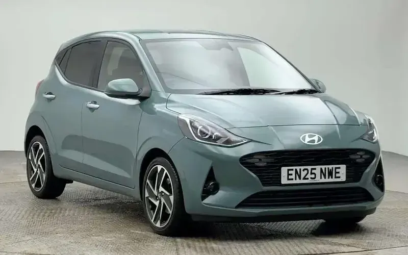 Used Hyundai i10 Premium 79 HP (58 kW) 2026 Hatchback