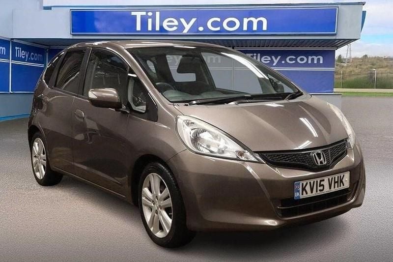 Used Honda Jazz ES 2015 Brown Hatchback