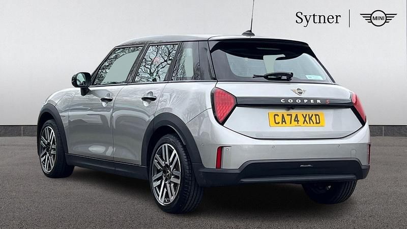 Used Mini Cooper S Hatch 201 HP (147 kW) 2024 Silver Hatchback