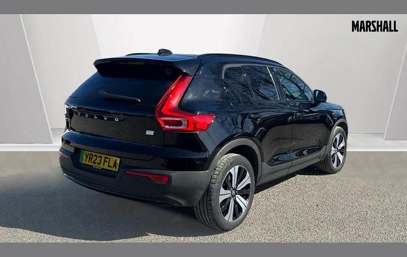 Used Volvo XC40 Core 169 kW (231 HP) 2023 Black SUV