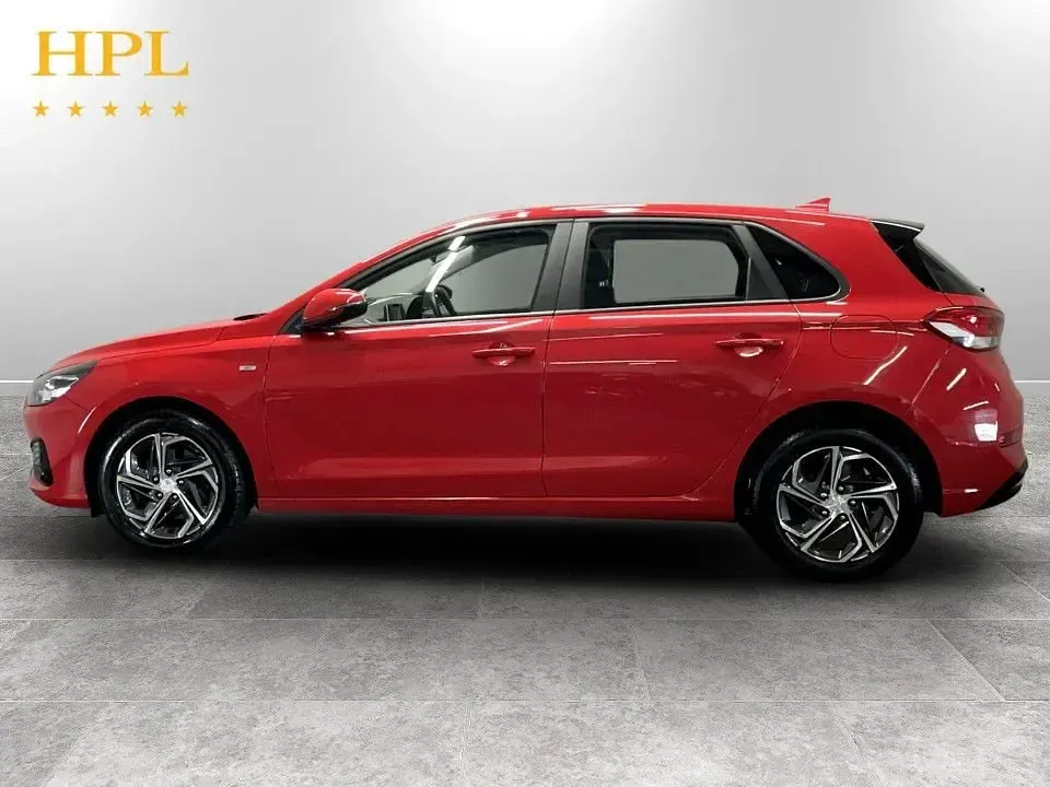Used Hyundai i30 SE 2023 Red Hatchback