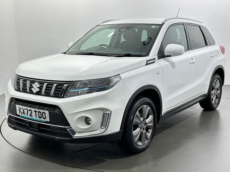Used Suzuki Vitara SZ-T 129 HP (94 kW) 2022 White Hatchback