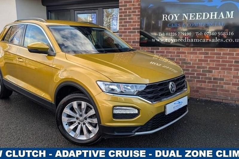 Used VW T-Roc SE 150 HP (110 kW) 2018 Yellow SUV