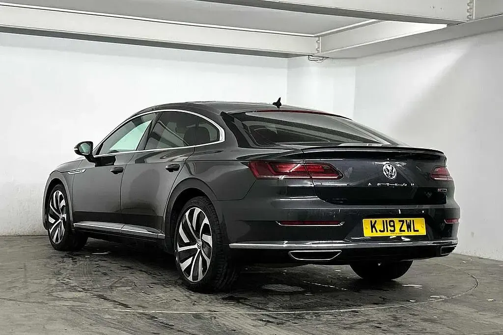 Used VW Arteon R-line 190 HP (139 kW) 2019 Grey Hatchback