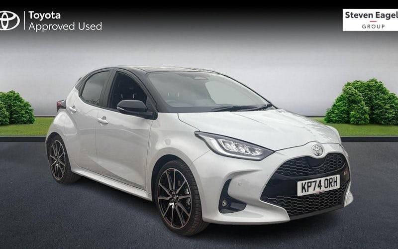 Used 2025 Toyota Yaris Hybrid Sport Hatchback | £24,526 (Fair price) - Image 1/4