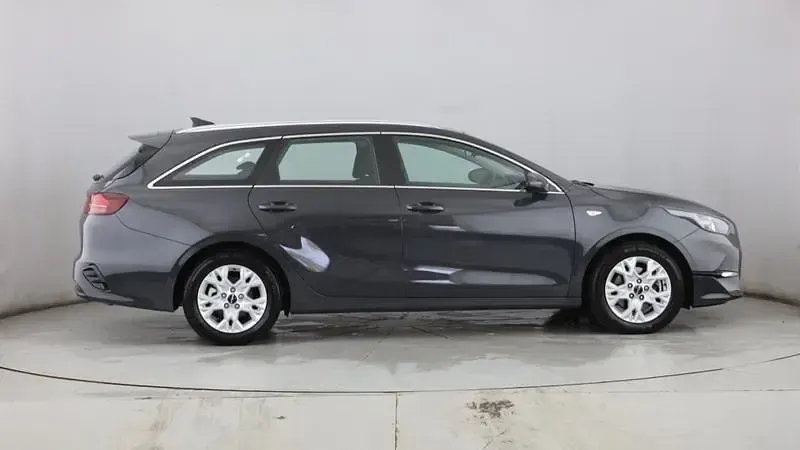 Used Kia Ceed 138 HP (101 kW) 2025 Grey Hatchback