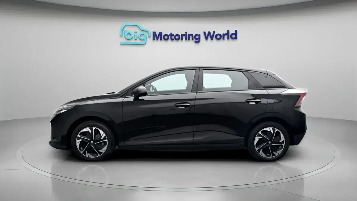 Used MG MG4 EV SE 319 kW (435 HP) 2023 Black Hatchback