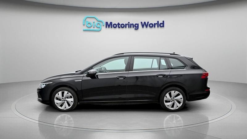Used VW Golf VIII Style 116 HP (85 kW) 2022 Black Estate