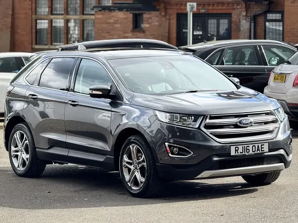 Used Ford Edge Titanium 210 HP (154 kW) 2016 Grey SUV