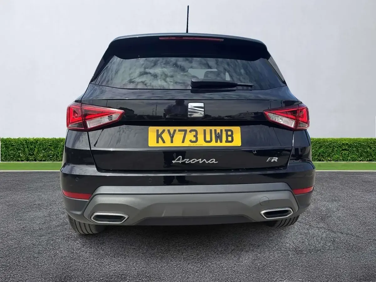Used Seat Arona FR 148 HP (108 kW) 2023 Black SUV