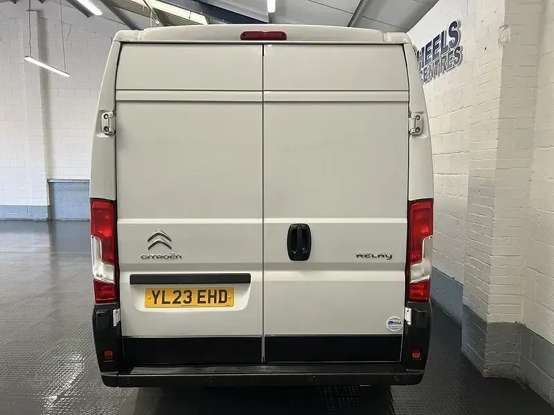 Used Citroën Relay 140 HP (102 kW) 2023 White Van