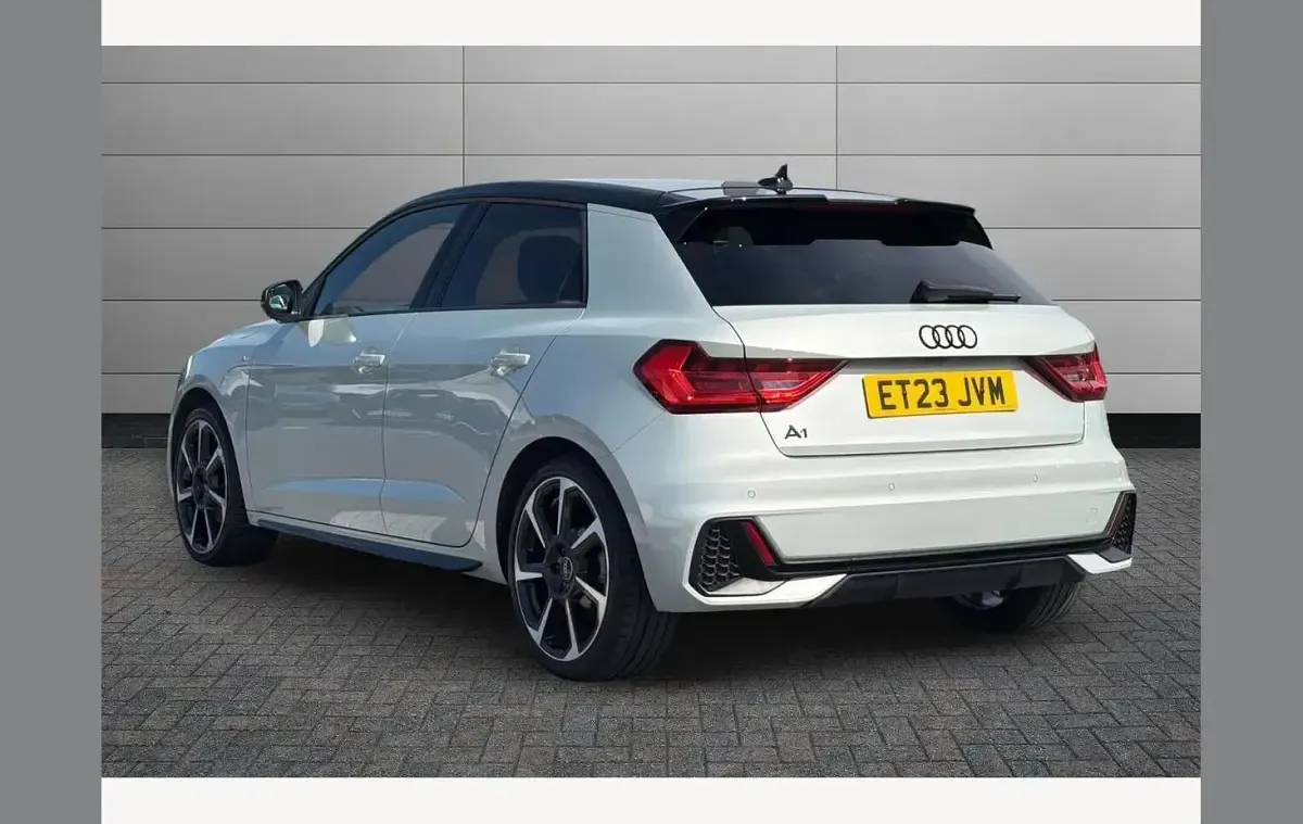 Used Audi A1 Black Edition 150 HP (110 kW) 2023 Silver SUV