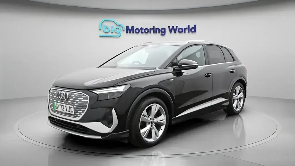 Begagnad Audi Q4 e-tron S-Line 125 kW (170 HK) 2022 SUV