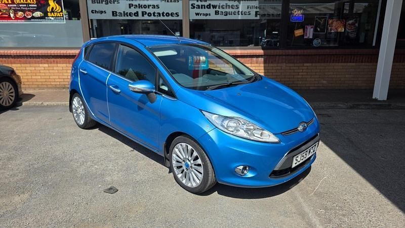 Blue Used 2010 Ford Fiesta Titanium Hatchback | £1,295 (Super price) - Image 1/4