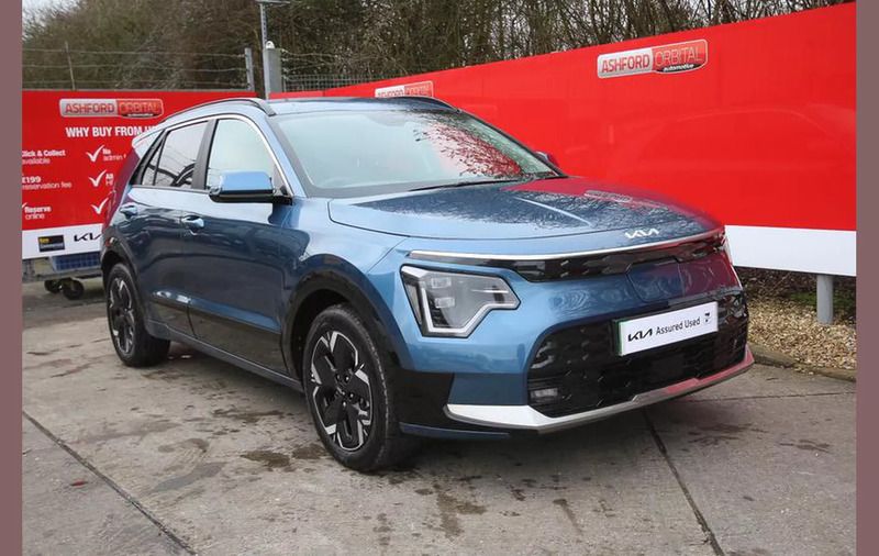 Blue Used 2024 Kia e-Niro 3 SUV | £28,650 - Image 1/4