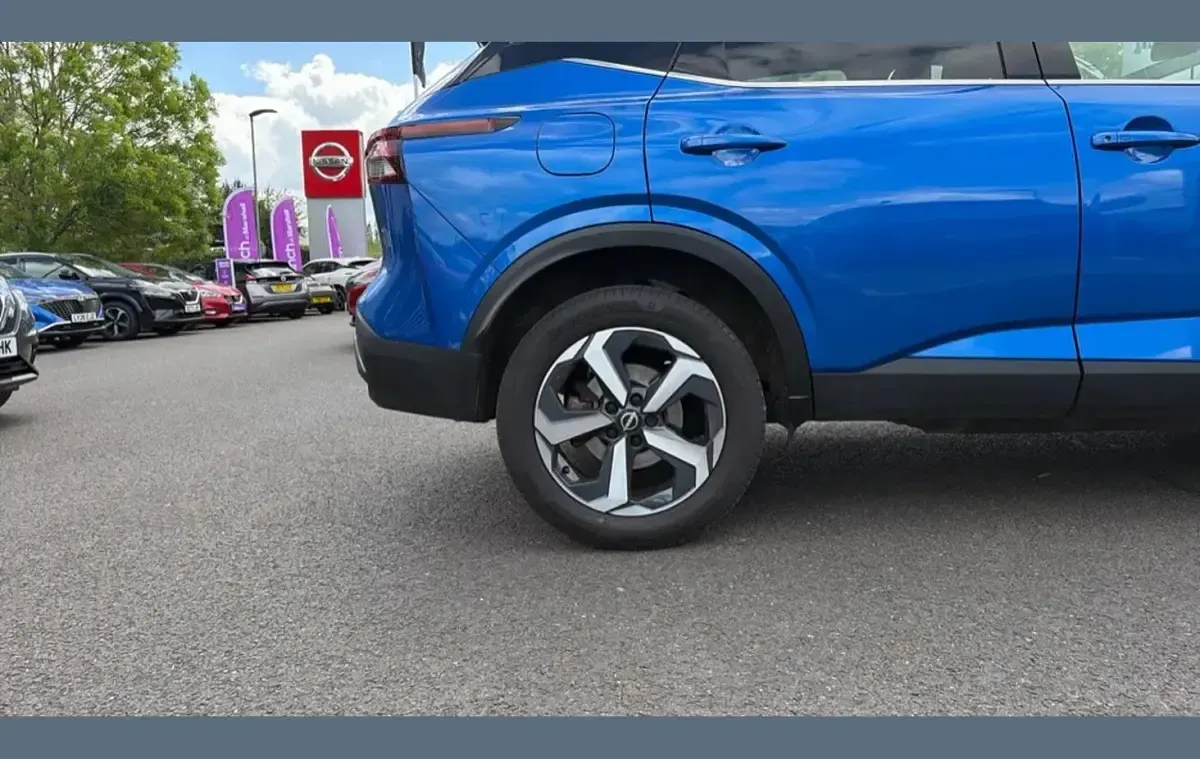 Used Nissan Qashqai N-Connecta 155 HP (114 kW) 2023 Blue SUV