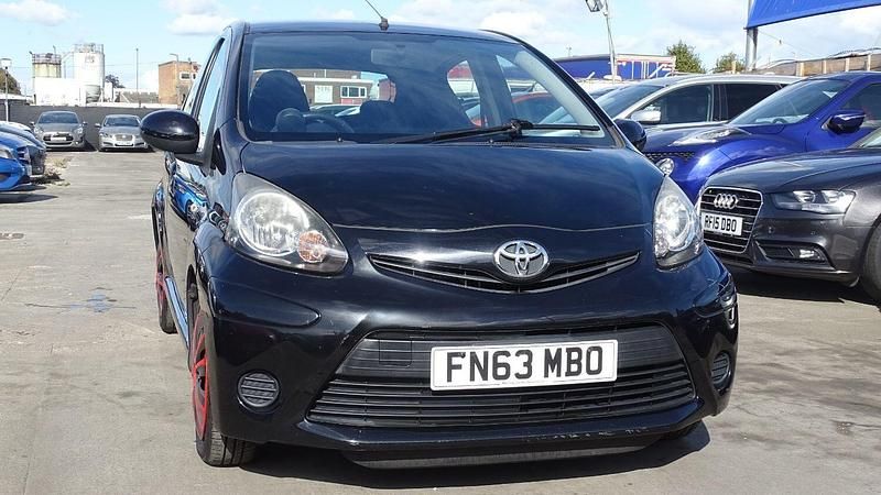 Black Used 2013 Toyota Aygo Hatchback | £4,995 (Fair price) - Image 1/3