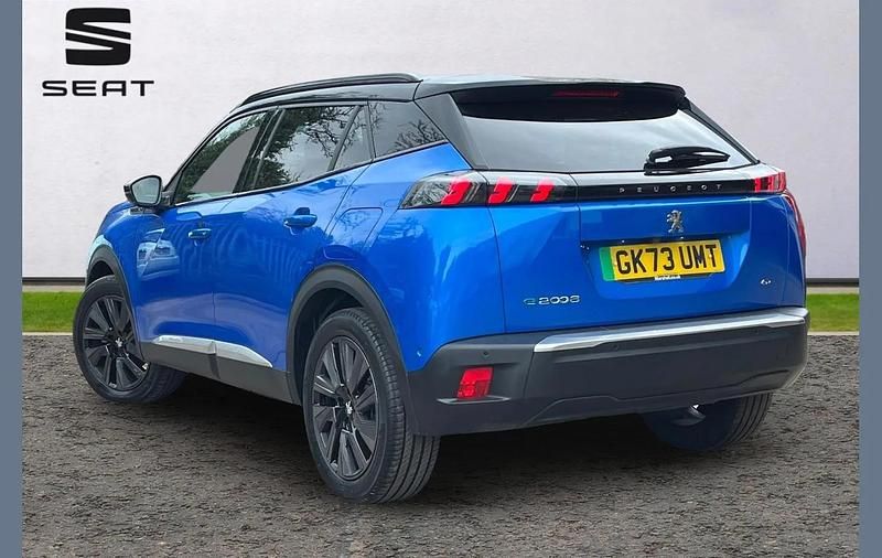 Used Peugeot e-2008 Premium 100 kW (136 HP) 2023 Blue SUV