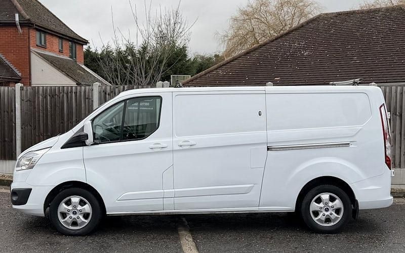 Used Ford Transit Custom Limited 125 HP (91 kW) 2015 Van