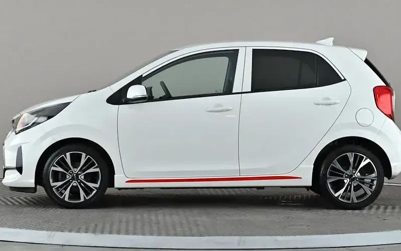 Used Kia Picanto GT-Line 67 HP (49 kW) 2023 White Hatchback