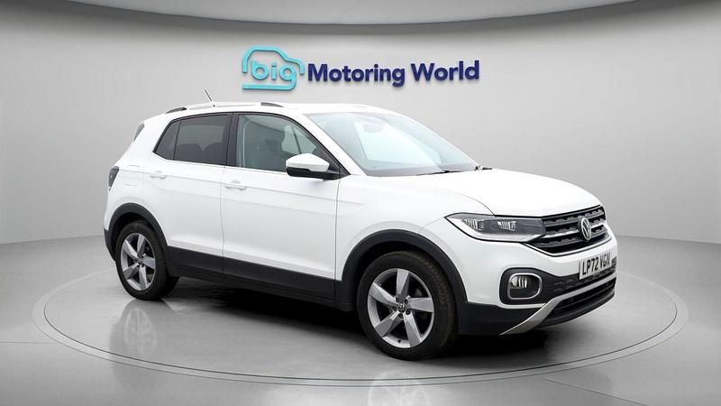 Used VW T-Cross SEL 110 HP (80 kW) 2022 White SUV