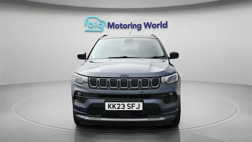 Usado Jeep Compass 130 HP (95 kW) 2023 Azul SUV