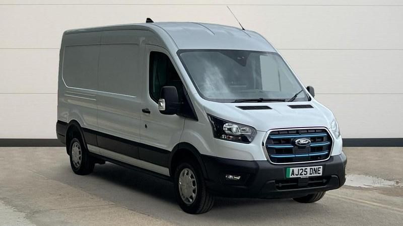 White New 2025 Ford Transit Trend Van | £27,995 (Expensive) - Image 1/4