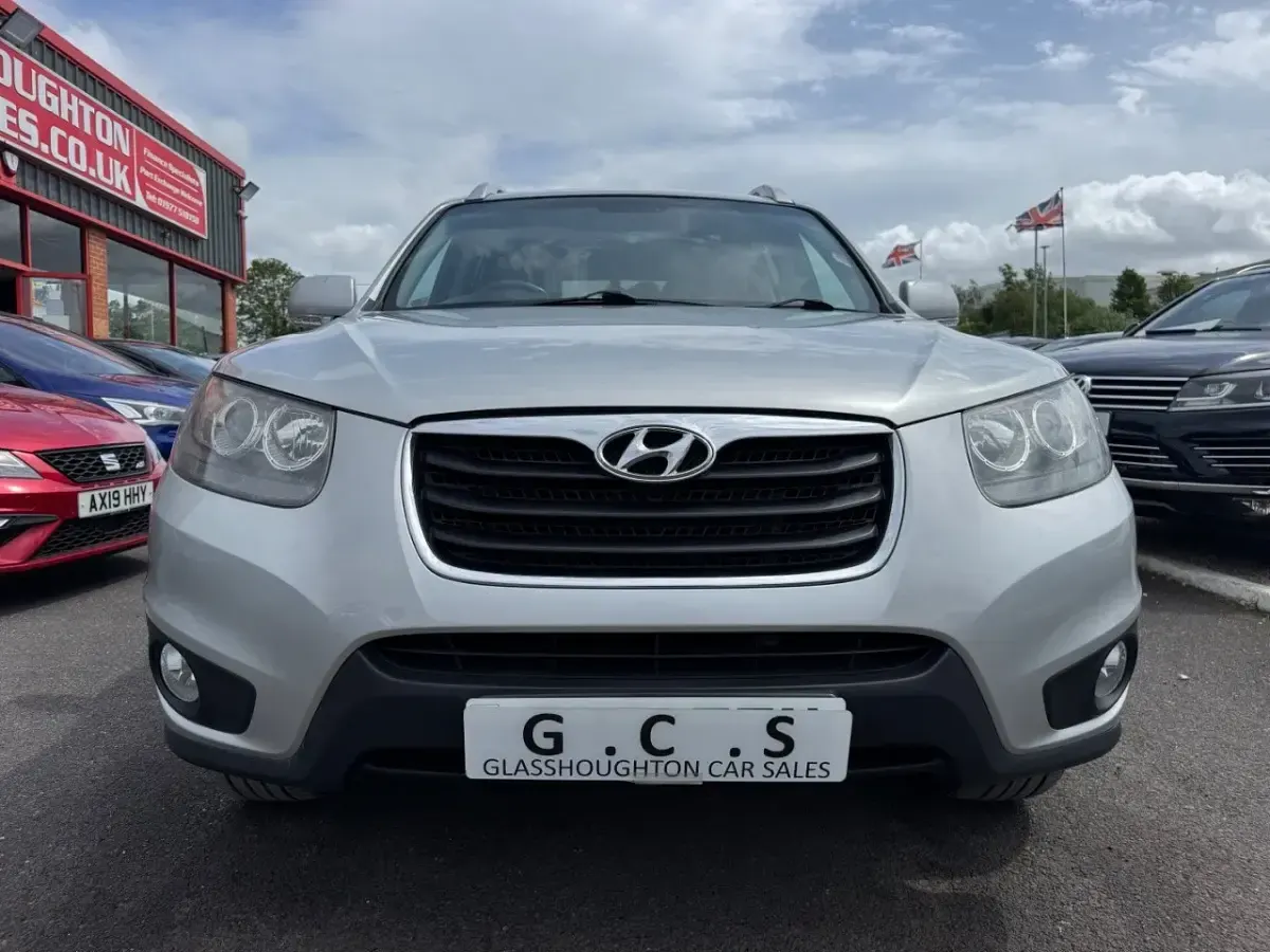 Used Hyundai Santa Fe Premium 197 HP (144 kW) 2011 Silver SUV