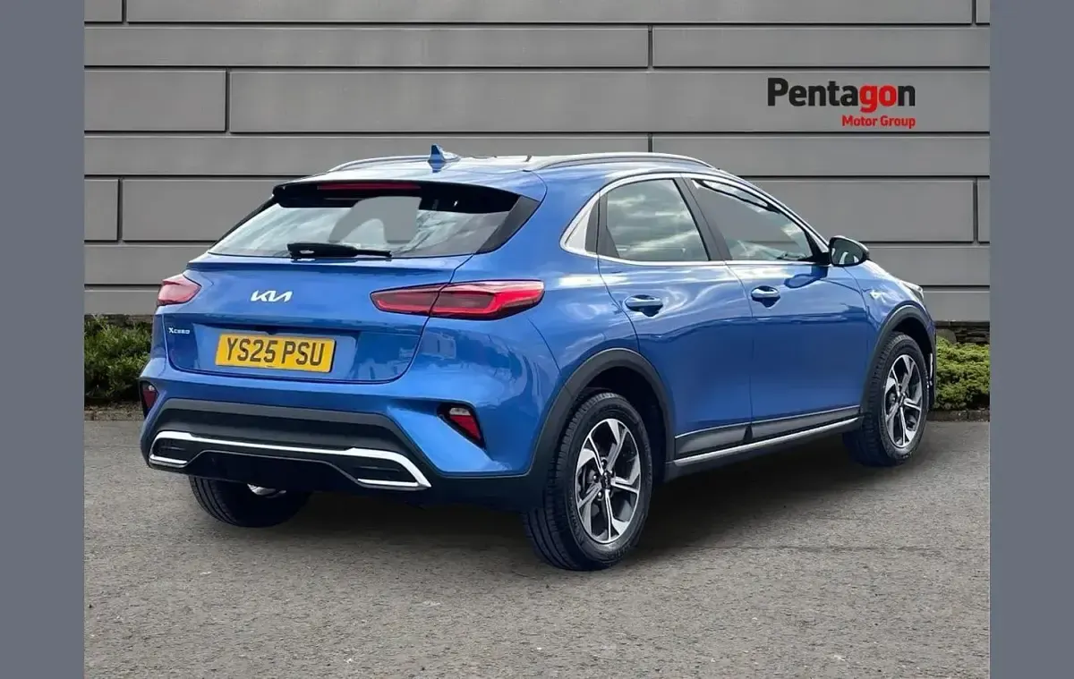 Usado Kia XCeed 138 CV (101 kW) 2025 Azul SUV