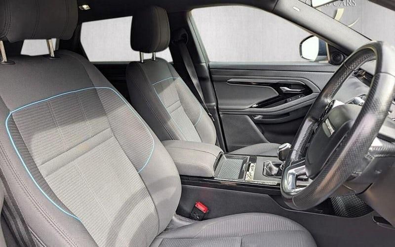 Used Land Rover Range Rover evoque R-Dynamic 152 HP (111 kW) 2019 White SUV