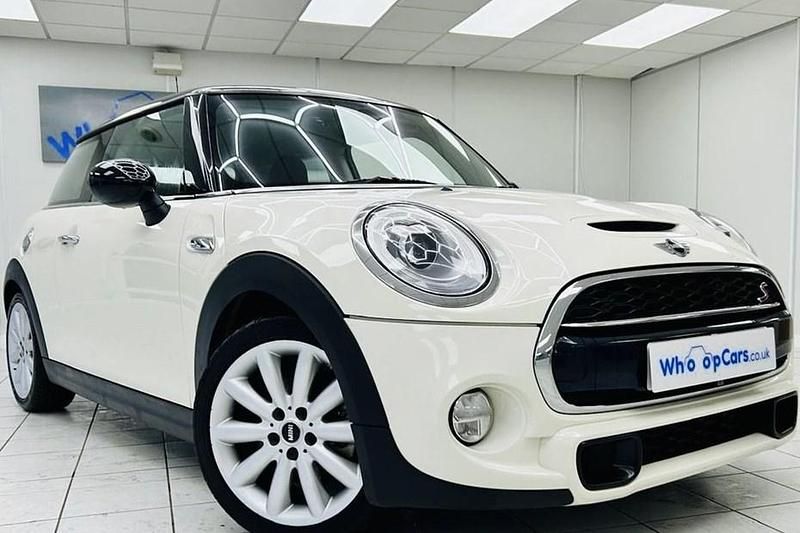 Used Mini Cooper S Hatch 2016 White Hatchback