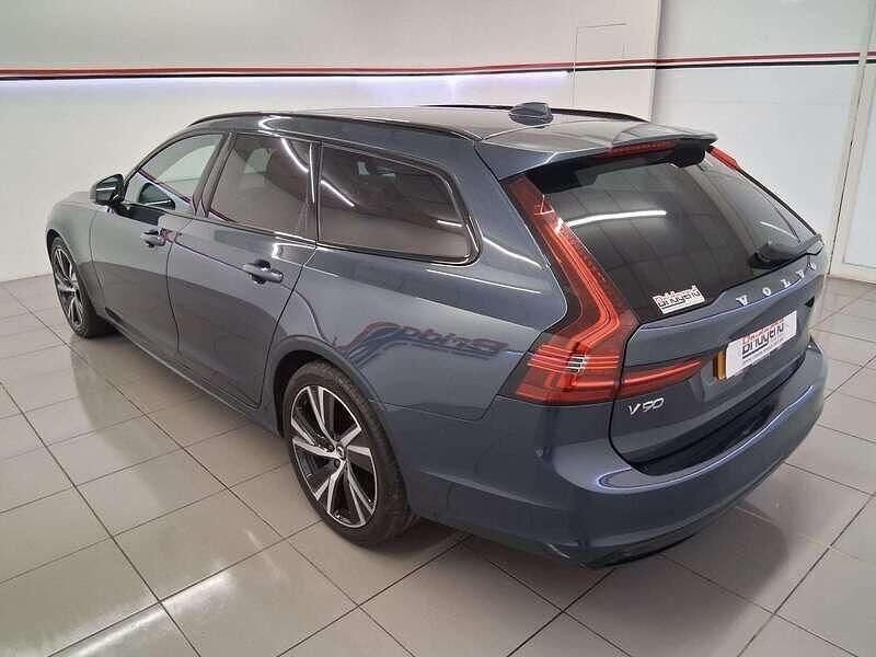 Second-hand Volvo V90 R-Design 2022 Albastru Break