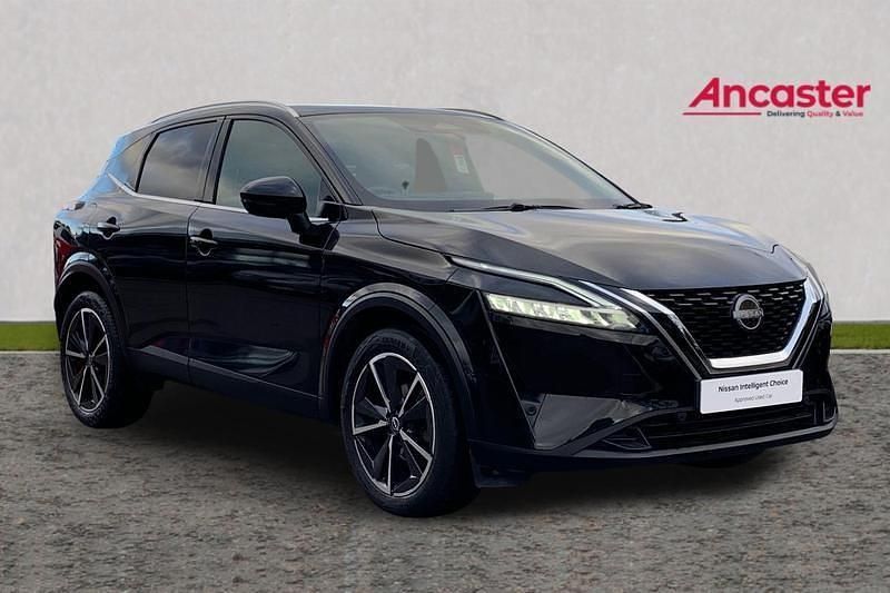 Black Used 2022 Nissan Qashqai Tekna SUV | £20,975 (A bit pricey) - Image 1/4