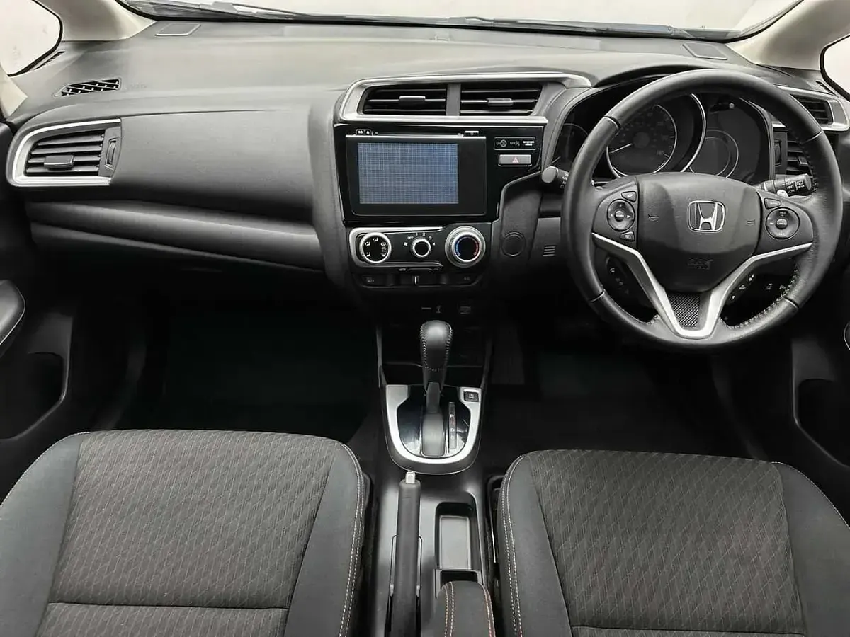 Used Honda Jazz Sport 130 HP (95 kW) 2018 Sunset orange Hatchback