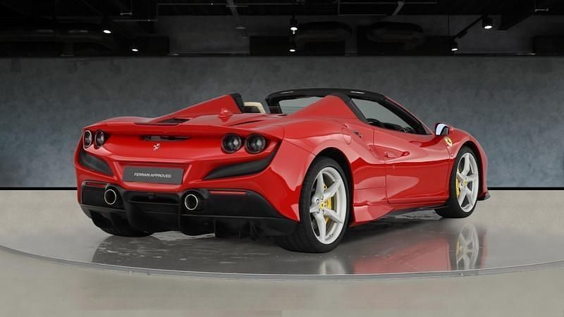 Used Ferrari F8 720 HP (529 kW) 2022 Red Cabriolet