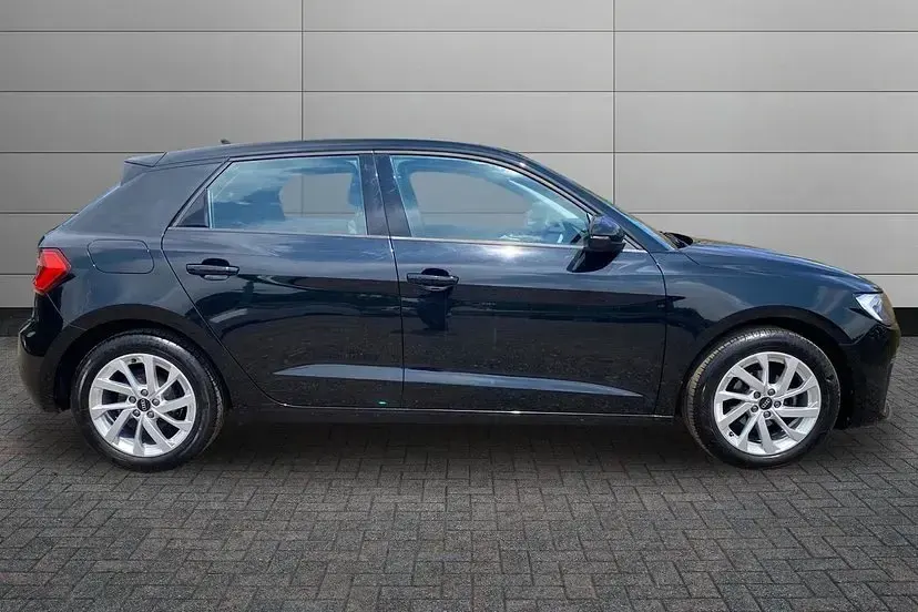 Used Audi A1 Sportback Sport 94 HP (69 kW) 2023 Mythos black Hatchback