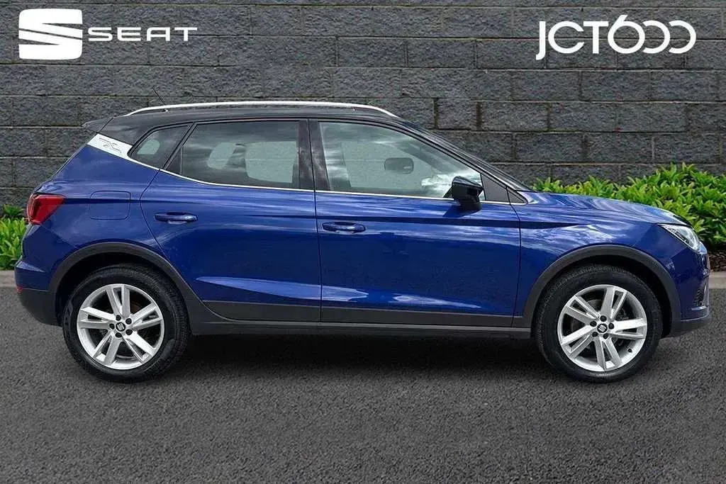 Used Seat Arona FR 113 HP (83 kW) 2019 Blue SUV