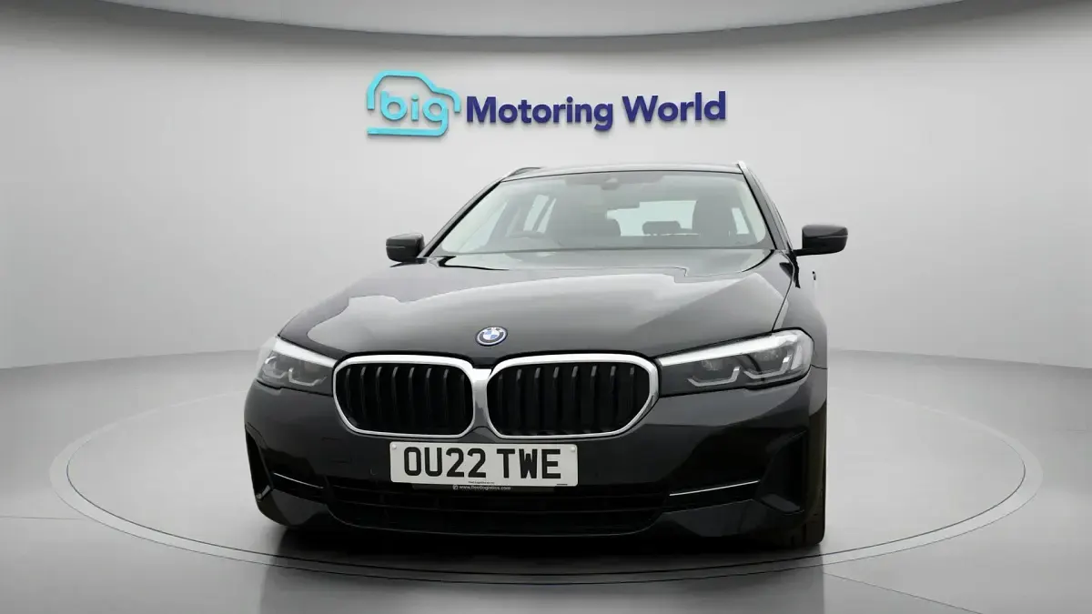 Used BMW 530e 292 HP (214 kW) 2022 Black Estate