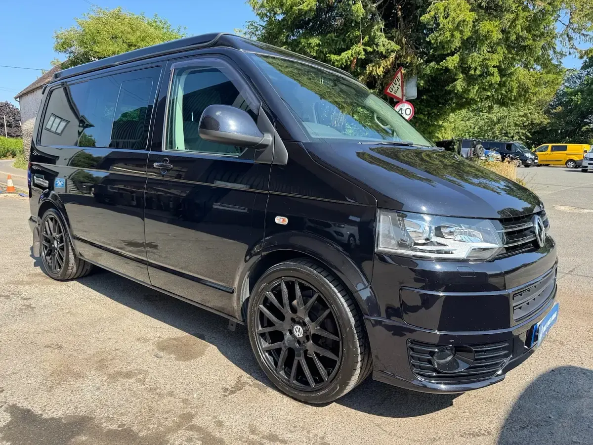 Used VW T5 Highline 140 HP (102 kW) 2015 Black Van